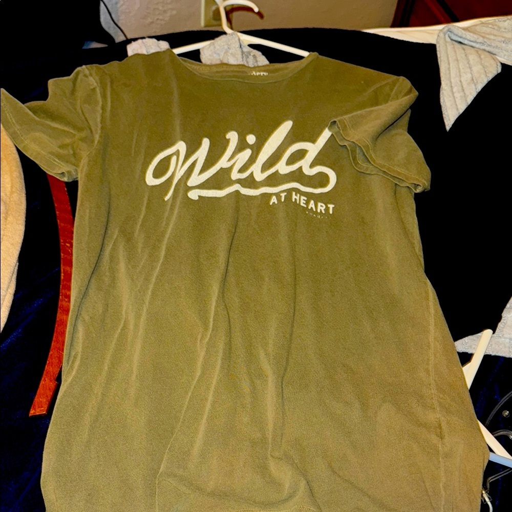 Wonders Wild at Heart Olive Green T-Shirt. Small